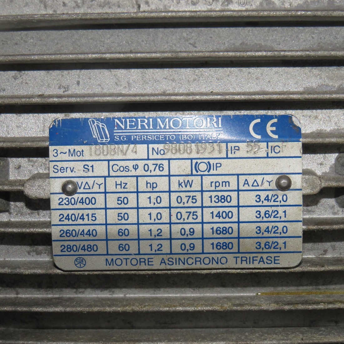 R6MA6176 Stainless steel mixing tank with transfer pump