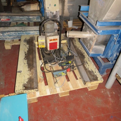 R4A774 lift table
