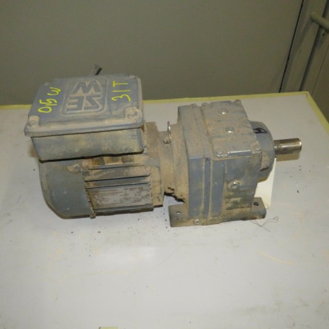 R12MA2788 SEW geared motor type: R37-hp 0.5-rpm 31